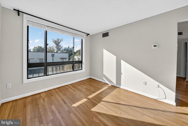 property at 2610 Tunlaw Rd NW