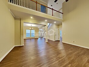 1003 Notting Hill Dr in Gallatin, TN - Building Photo - Building Photo