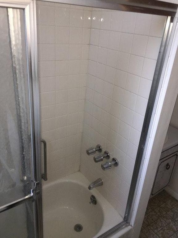13 Seidler St, Unit 2 in Jersey City, NJ - Building Photo - Building Photo