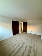 1 Losson Garden Dr in Cheektowaga, NY - Building Photo - Building Photo