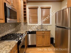 1460 Whitcomb Ave in Des Plaines, IL - Building Photo - Building Photo