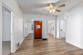 210 New St in Stanton, MI - Foto de edificio - Building Photo