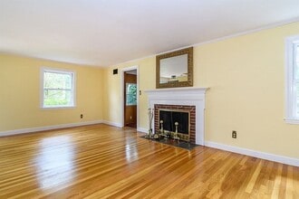115 Parker Rd in Wellesley, MA - Building Photo - Building Photo