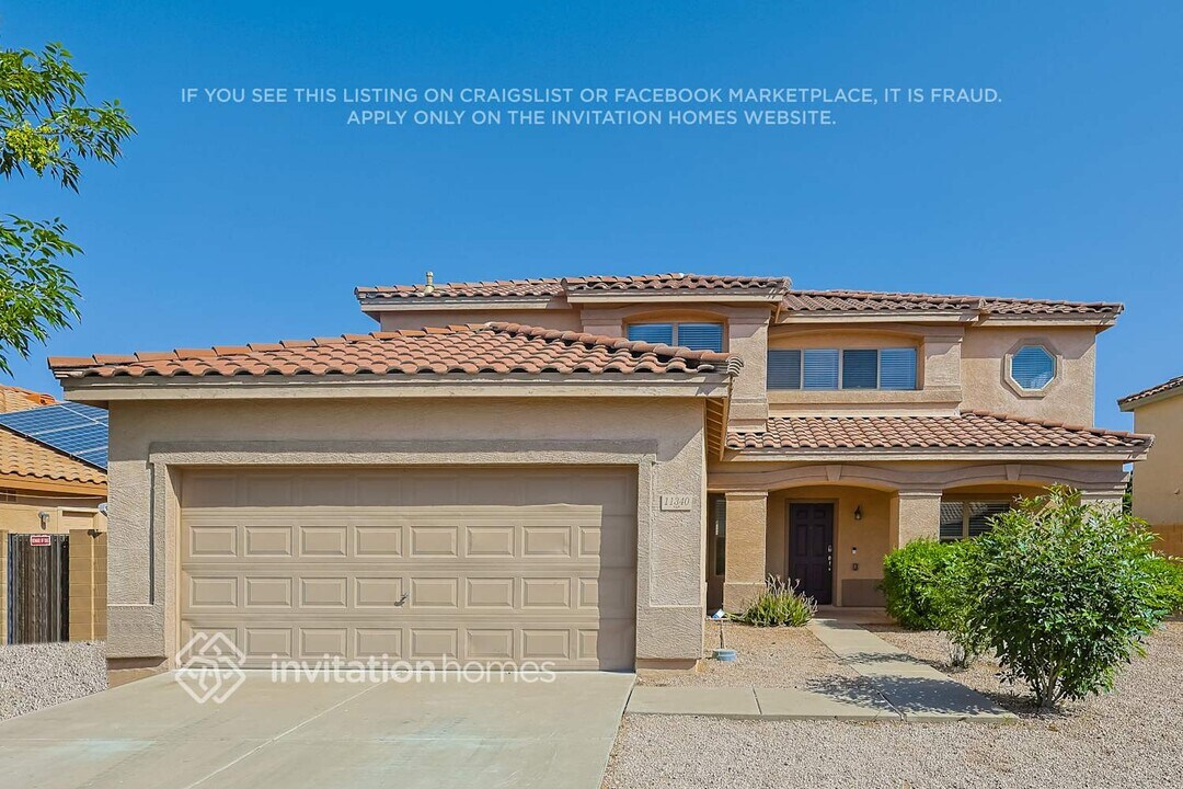 11340 E Ramblewood Ave in Mesa, AZ - Foto de edificio