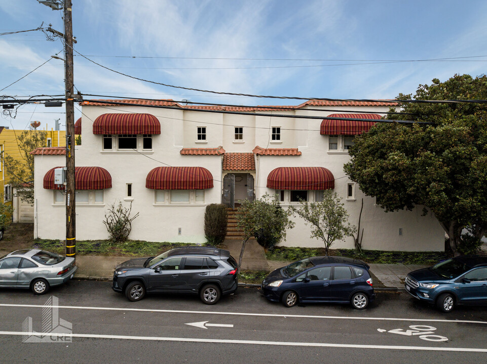 1400 Ortega St in San Francisco, CA - Building Photo