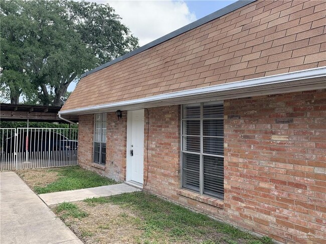 2015 Joy St in Edinburg, TX - Building Photo - Building Photo