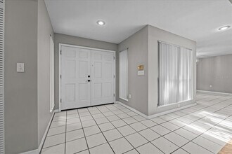 1326 NW 57th St in Gainesville, FL - Building Photo - Building Photo