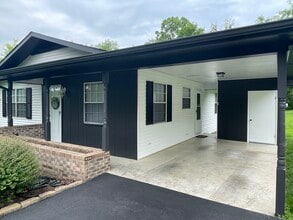 309 Shasta Ave in Dayton, TN - Foto de edificio - Building Photo