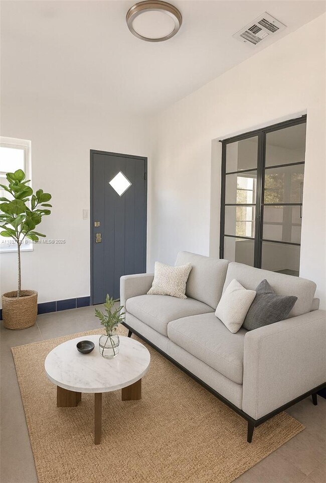 1836 NW 33rd St in Miami, FL - Building Photo - Building Photo