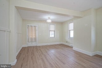 19 E Millbrooke Ave in Woodstown, NJ - Building Photo - Building Photo