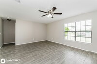 9798 Country Oaks Dr in Ft. Myers, FL - Building Photo - Building Photo