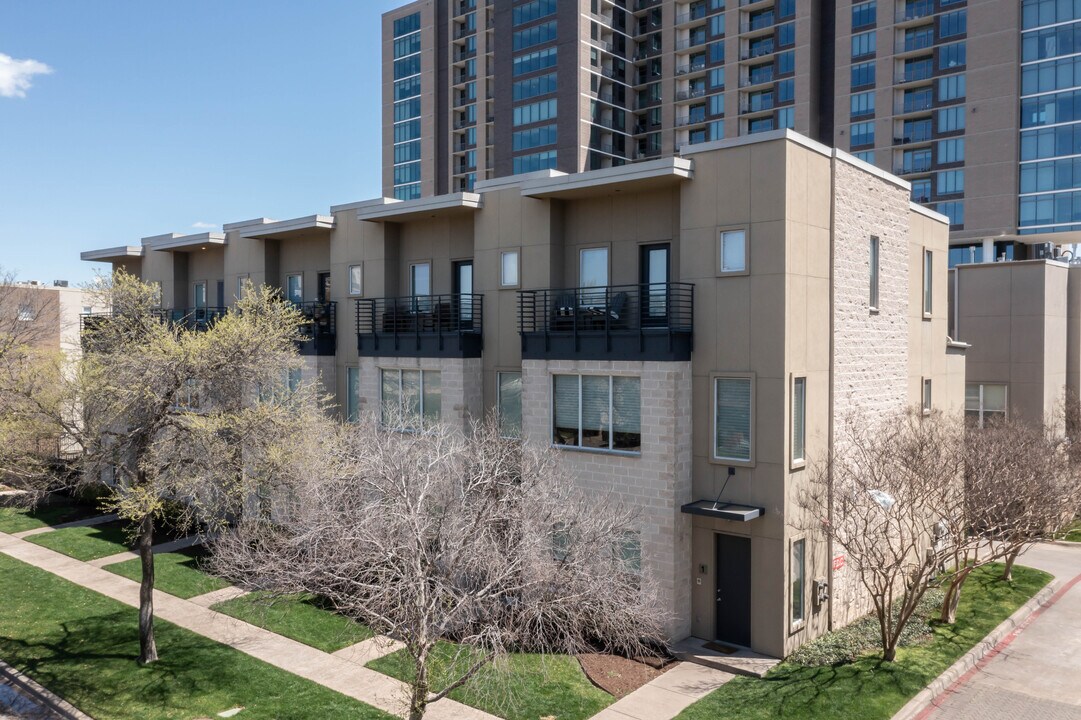 Brighton Lofts South in Dallas, TX - Building Photo