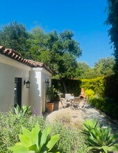 1360 E Valley Rd in Montecito, CA - Building Photo - Building Photo