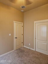 3704 Grand Bahamas Dr in El Paso, TX - Building Photo - Building Photo