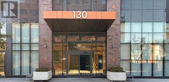 130 River St in Toronto, ON - Building Photo - Building Photo