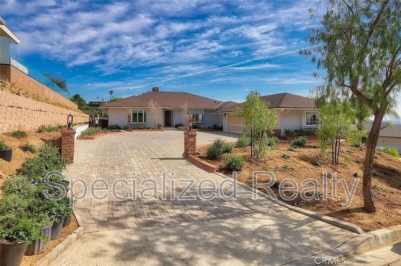 1640 Cumberland Terrace in Glendale, CA - Building Photo