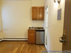 53 S Huntington Ave in Boston, MA - Building Photo - Building Photo