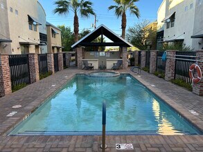 1406 W Main St in Mesa, AZ - Building Photo - Building Photo