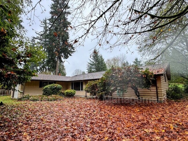 3100 Armstrong Ln NE in Bremerton, WA - Building Photo - Building Photo