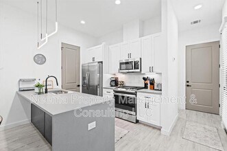 6825 Cadillac St in Houston, TX - Building Photo - Building Photo