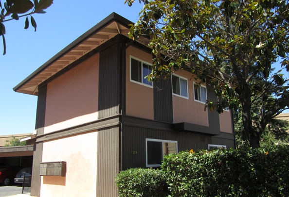 729-733 Cherry St in Novato, CA - Building Photo