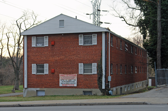 3048-3050 Gilbert Ave in Cincinnati, OH - Building Photo - Building Photo