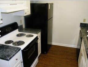 2716 Tess Cir in Tallahassee, FL - Building Photo - Building Photo