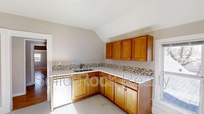 219 N Institute St in Colorado Springs, CO - Foto de edificio - Building Photo