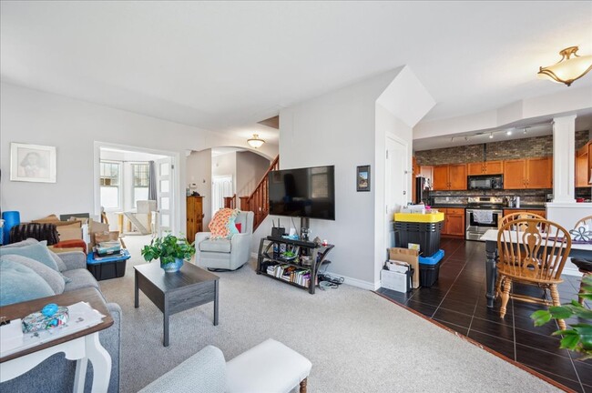 property at 986 Edinburgh Rd S