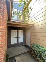 1611 Brentwood Dr in Irving, TX - Building Photo