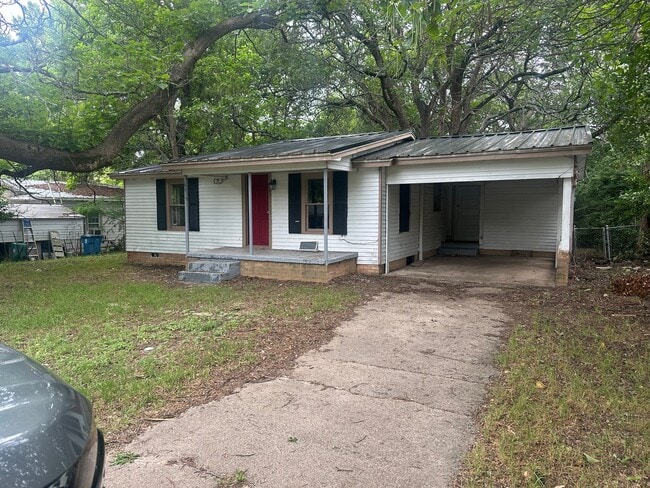 property at 305 Bowers Street