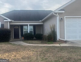 303 S Charity Ln in Warner Robins, GA - Building Photo