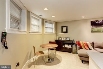 1630 19th St NW in Washington, DC - Building Photo - Building Photo