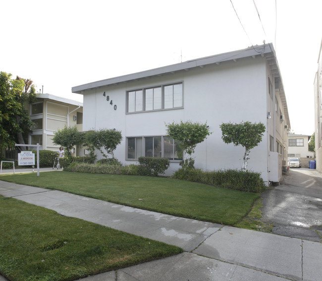 4840 Van Noord Ave in Van Nuys, CA - Foto de edificio - Building Photo