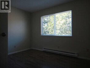315 Highland Way in Port Moody, BC - Building Photo - Building Photo