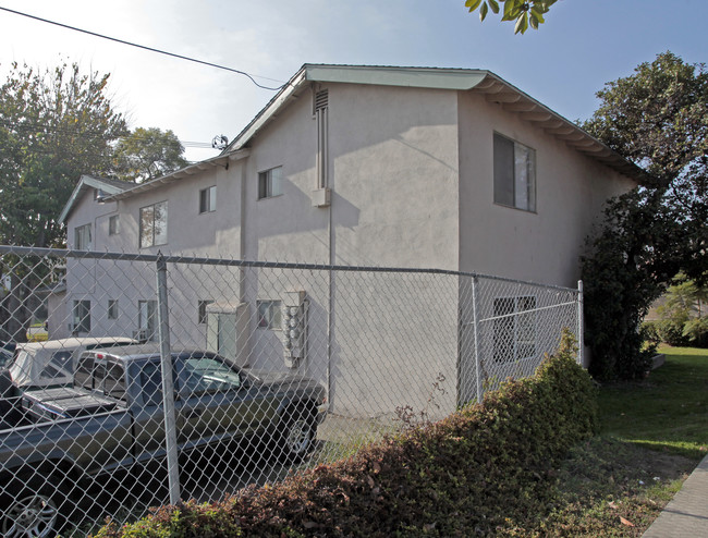 Villa Verde Apartments in Garden Grove, CA - Building Photo - Building Photo