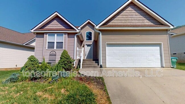 property at 111 Woodcreek Cir