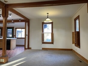 5615 Mill Creek Rd in The Dalles, OR - Building Photo - Building Photo