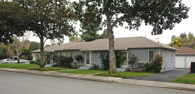 391 N Cambridge Ave in Claremont, CA - Building Photo - Building Photo