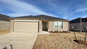 16204 Harvester Dr in Piedmont, OK - Building Photo