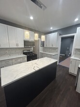 2108 S Homan Ave, Unit 2 in Chicago, IL - Building Photo - Building Photo