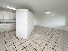 3049 NW 9th Ave in Wilton Manors, FL - Foto de edificio - Building Photo