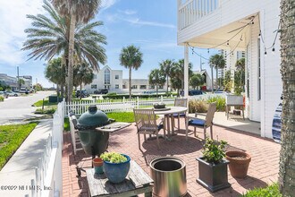 2102 First St in Neptune Beach, FL - Building Photo - Building Photo