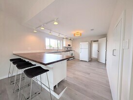 1108 W San Antonio St in Marfa, TX - Building Photo