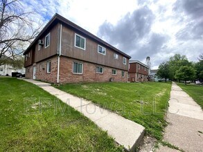 215 Baltimore St in Waterloo, IA - Building Photo - Building Photo