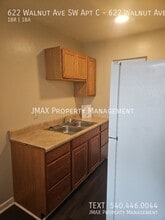 622 Walnut Ave SW Apt C in Roanoke, VA - Building Photo - Building Photo