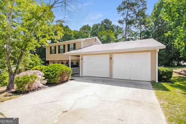 1005 Lombardy Way in Jonesboro, GA - Building Photo - Building Photo