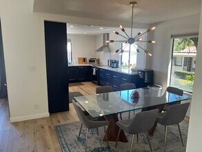 150 Avenida Las Palmas in Rancho Mirage, CA - Building Photo - Building Photo