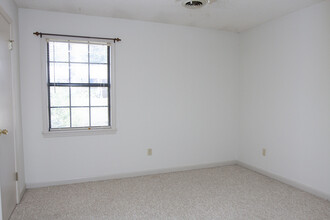 1350 Access Rd in Oxford, MS - Building Photo - Building Photo