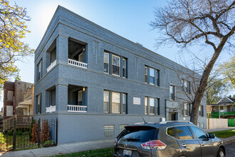 3639 W Iowa St in Chicago, IL - Building Photo - Building Photo